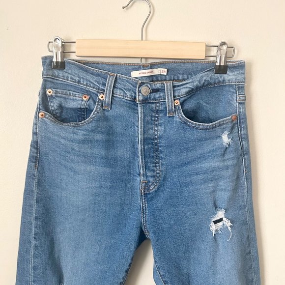 Levi's Wedgie Skinny Distressed Jeans with Button Fly - Picture 3 of 7